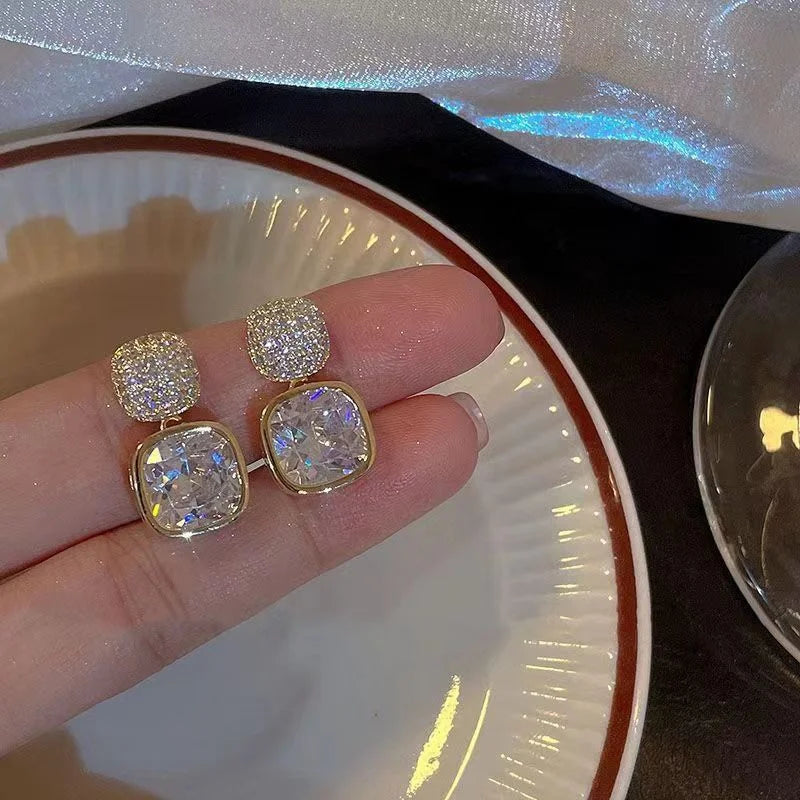 Maëlle Crystal Drop Earrings