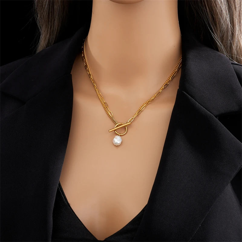 Solène Pearl Layered Necklace