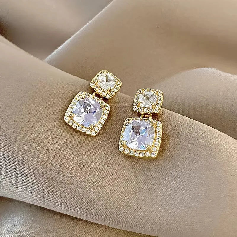 Maëlle Crystal Drop Earrings